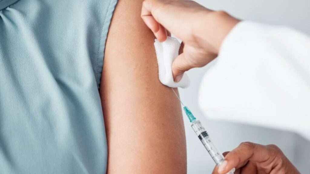 Falsificação de vacina contra coronavírus pode gerar multa de até R$ 90 mil
