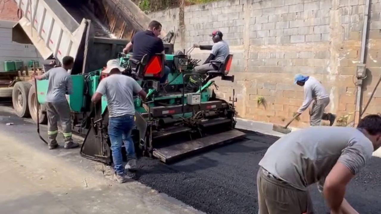 Obras da RJ-162 avançam em Trajano de Moraes