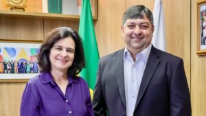 Professor Bebeto, eleito prefeito em Duas Barras, esteve em Brasília, com a Ministra da Saúde