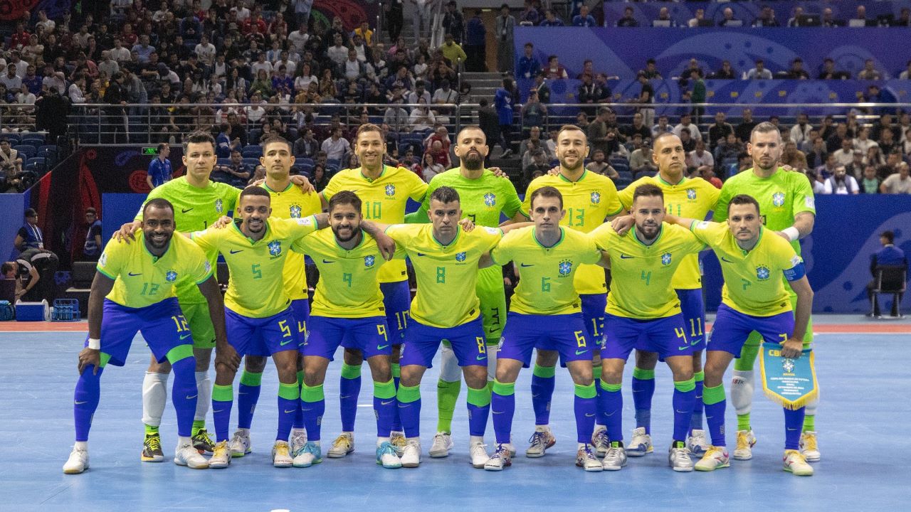 Seleção brasileira de futsal campeã da Copa do Mundo 2024