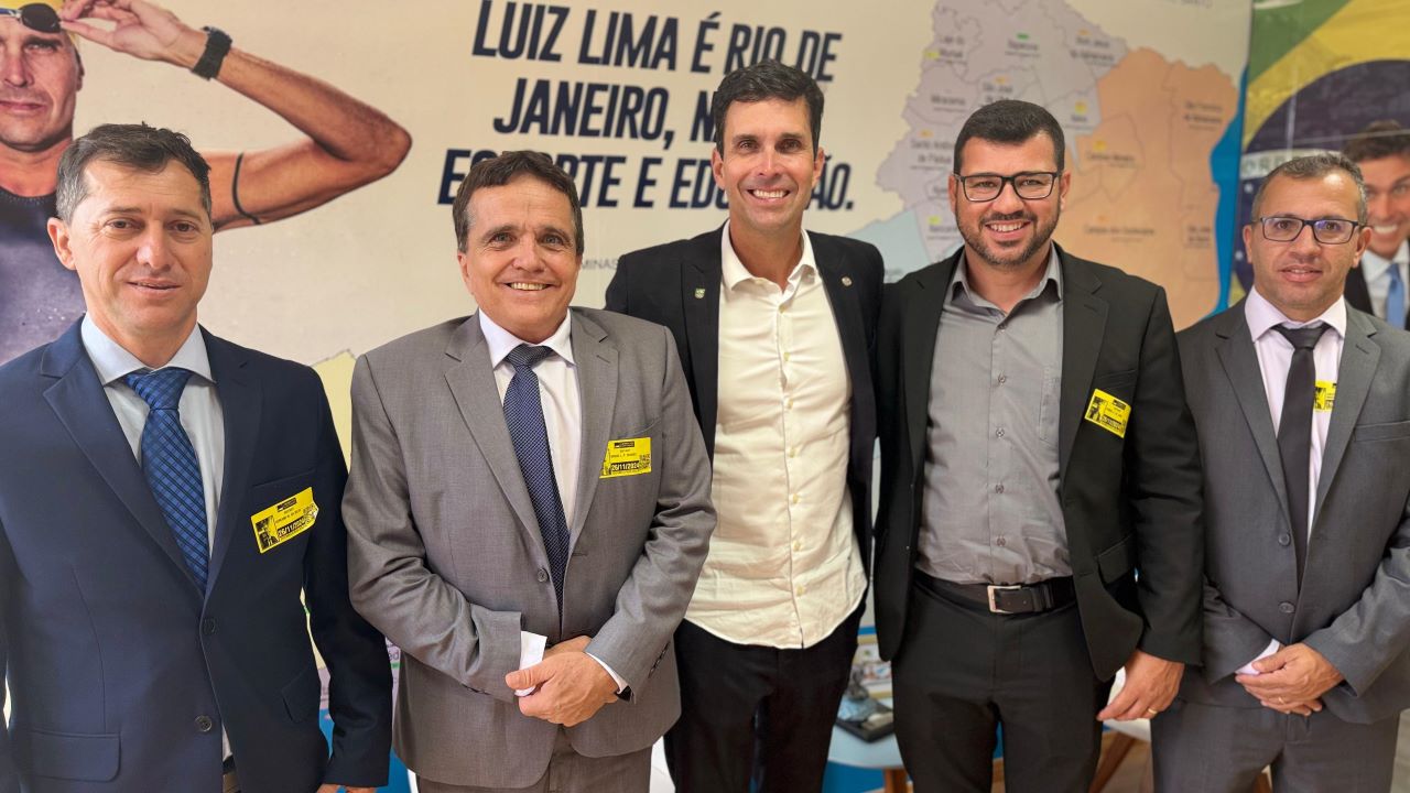 Deputado Luiz Lima e equipe discutem investimentos estratégicos para Carmo em reunião produtiva em Brasília