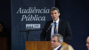 Publicidade de jogos de apostas para crianças e adolescentes é suspensa