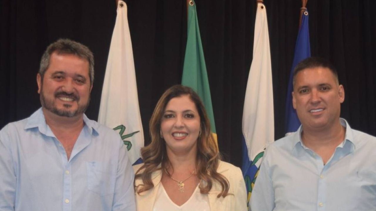 Claudiane Pietrani e Mário Henrique são diplomados em São Sebastião do Alto