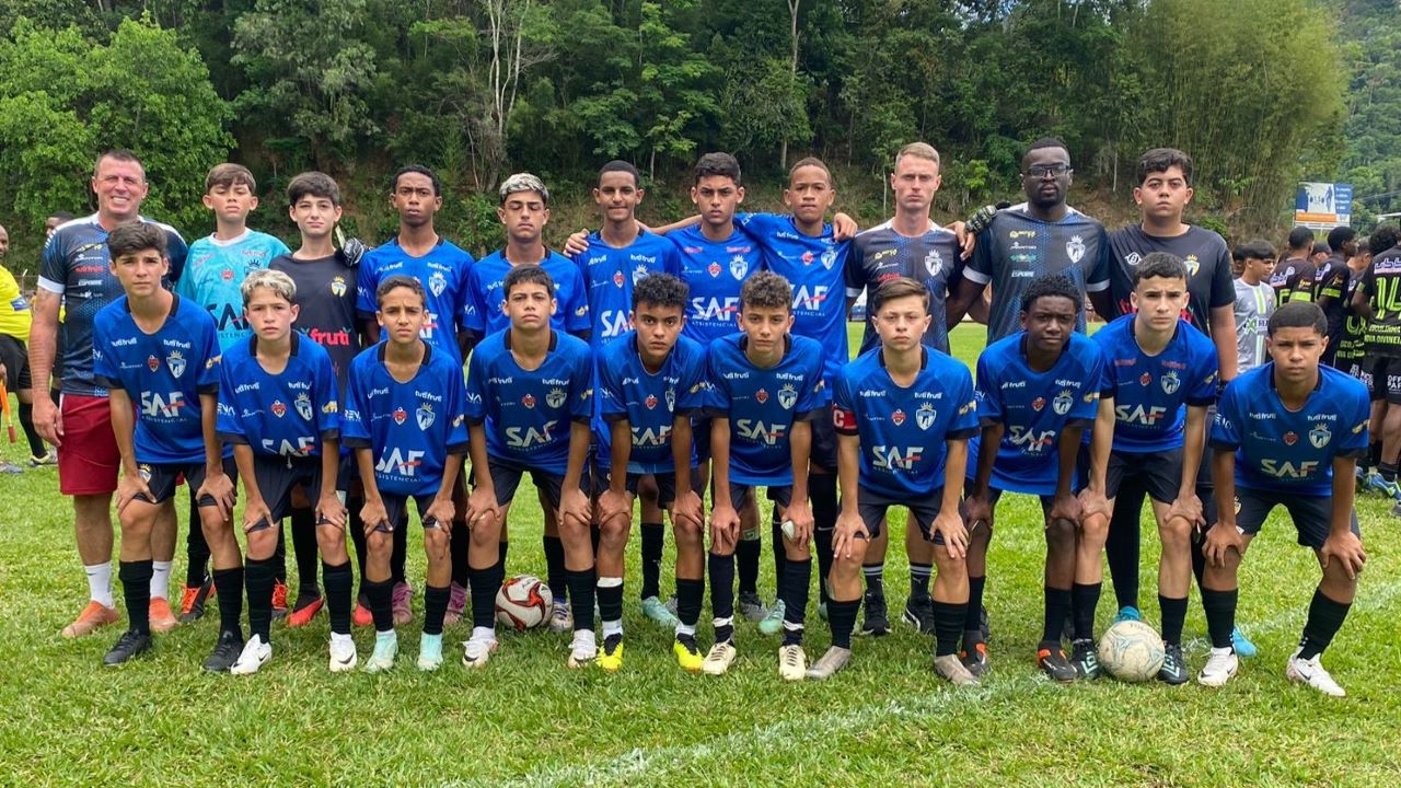 Friburgo Sporting faz história com jovens de Cantagalo e conquista a Copa Noroeste Sub-14