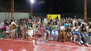 Noite de Autógrafos evidencia talentos literários infantis em Macuco