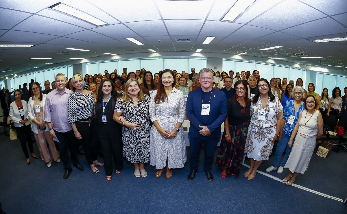 Secretaria promove encontro com secretários municipais de Educação