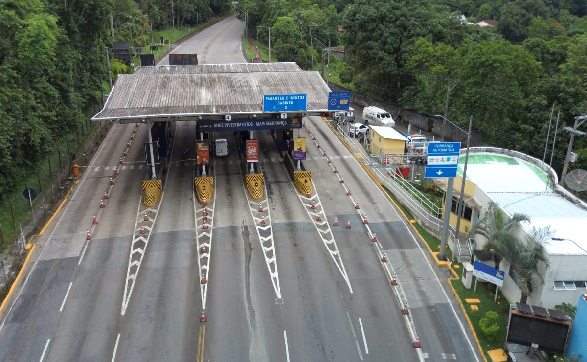 Rodovia RJ 116 deverá receber 205 mil veículos durante o Carnaval