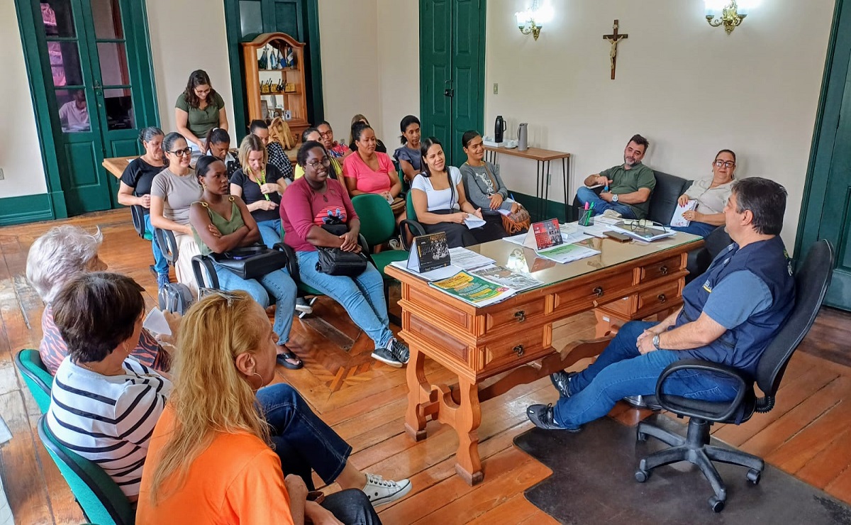 Prefeito de Duas Barras realiza segunda reunião com mães atípicas do município