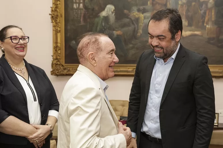 Cláudio Castro lança campanha com Renato Aragão para celebrar  investimento histórico de R$ 1 bilhão na Cultura do Rio