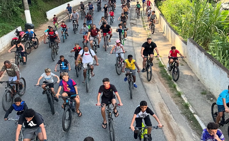 Passeata de bicicleta em Cantagalo reuniu mais de 500 inscritos
