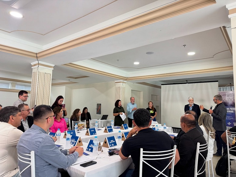 Sebrae realiza encontro de prefeitos em Bom Jardim