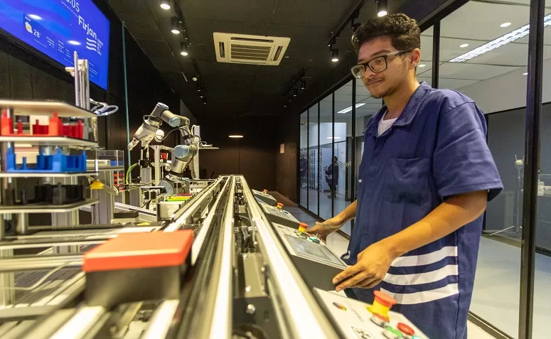 ‘Mundo SENAI’ apresenta cursos técnicos e aproxima alunos e mercado de trabalho em Nova Friburgo