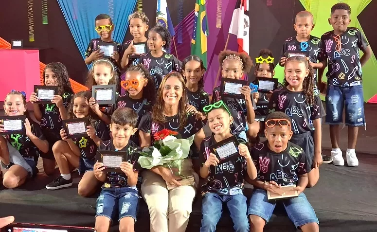 Macuco se sobressai na alfabetização e conquista quarto lugar no estado