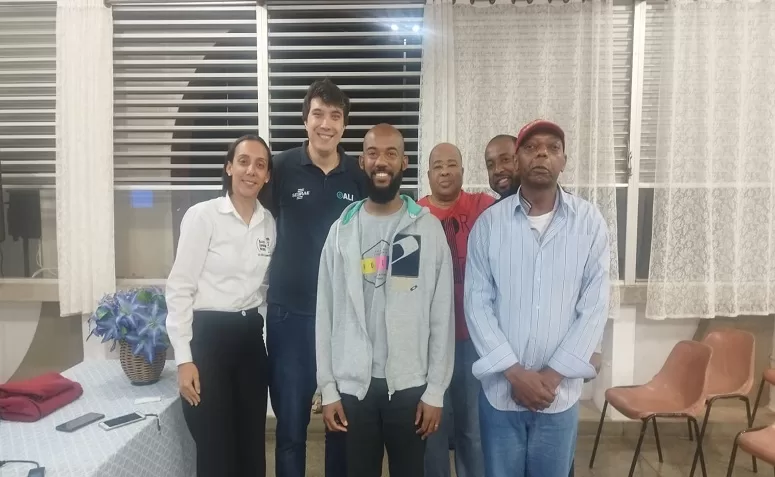 Encontro promovido pela Sala do Empreendedor em Macuco mostrou como a Inteligência Artificial pode impulsionar resultados