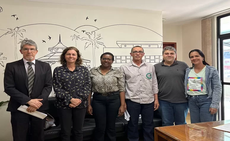 Sindicato dos Servidores de Cantagalo se reúne com prefeita para apresentar pauta de reivindicações