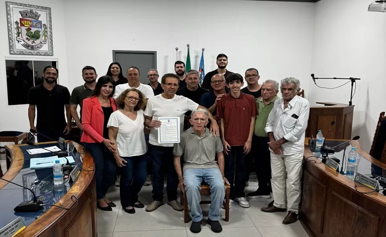 Cantagalense Maurício Roberto de Freitas recebe homenagem da Câmara Municipal