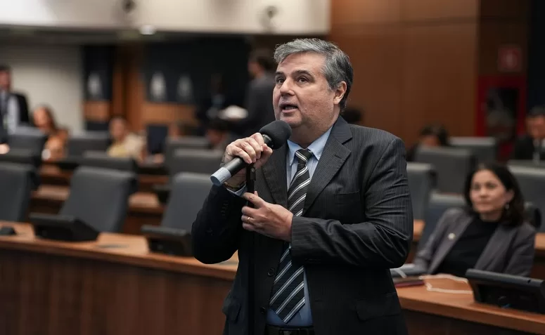 Alerj aprova a Lei da Moda 2, projeto de autoria do deputado André Corrêa