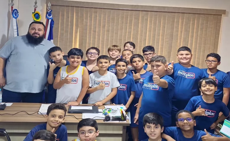 Estudantes de Itaocara participam de encontro na Câmara Municipal