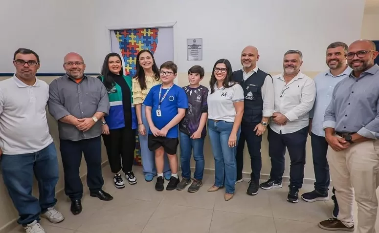 Cordeiro inaugura sala multissensorial no Colégio Cívico-Militar