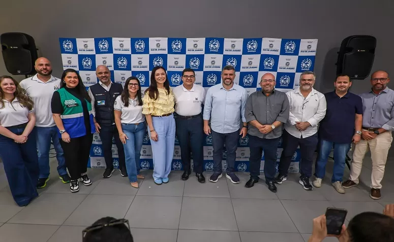 Secretária Roberta Barreto inaugura sala multissensorial em escola de Cordeiro