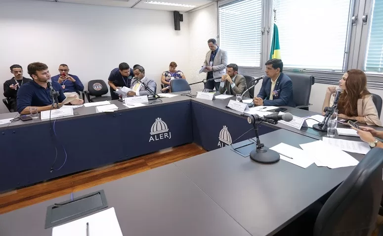 Deputados cobram do Estado a retomada do programa ‘RJ Pet’