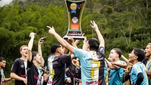 Friburgo Sporting brilha na Copa Ouro: Sub-16 goleia e levanta a taça em Bom Jardim
