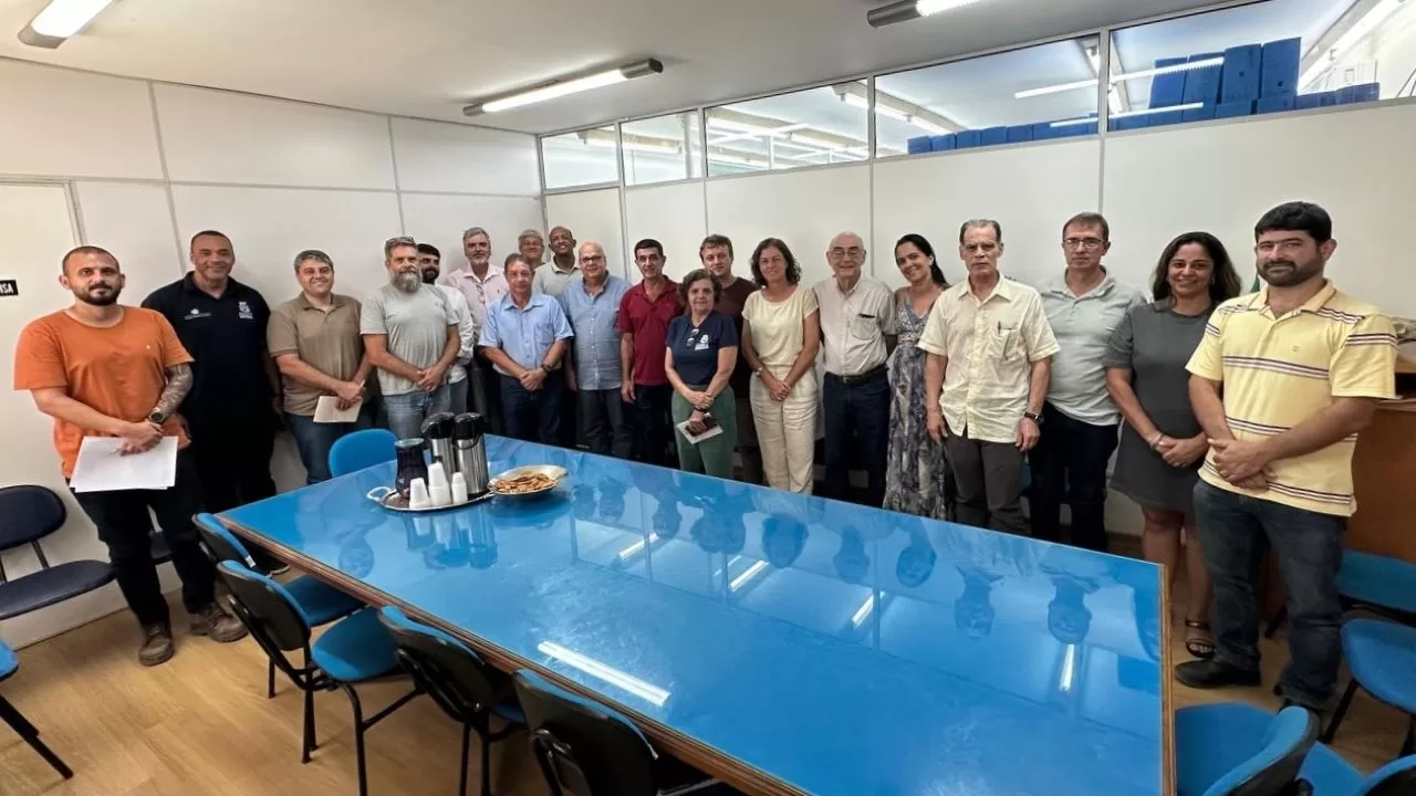 Executivo de Cantagalo define metas para 2026 em reunião de alinhamento com a equipe de governo