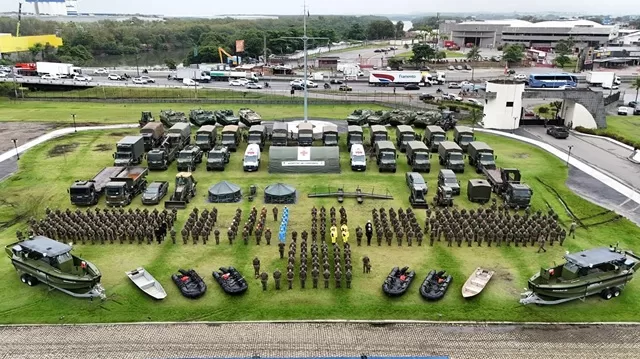 Marinha aciona Força de Resposta Imediata com 120 militares e 24 viaturas  para apoiar o Norte Fluminense após fortes chuvas