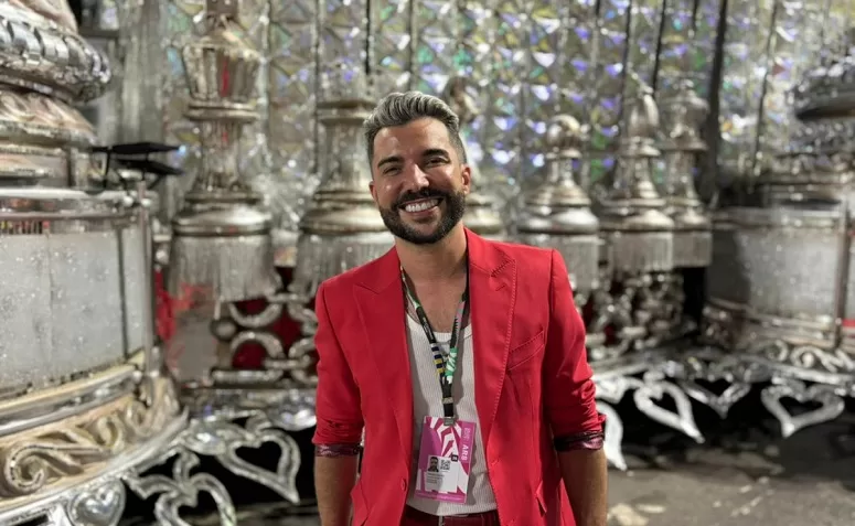 O cantagalense Tarcísio Zanon é novamente campeão do Carnaval no Rio de Janeiro com a Viradouro