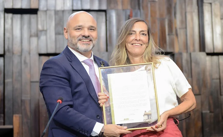 Alerj homenageia cientista Tatiana Sampaio