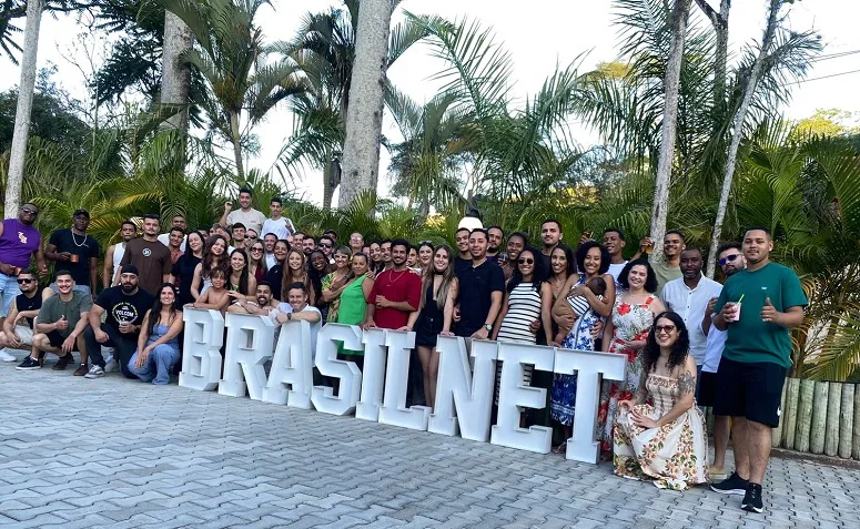 BrasilNET conquista certificação Great Place to Work e se consolida como uma  das melhores empresas para trabalhar na região