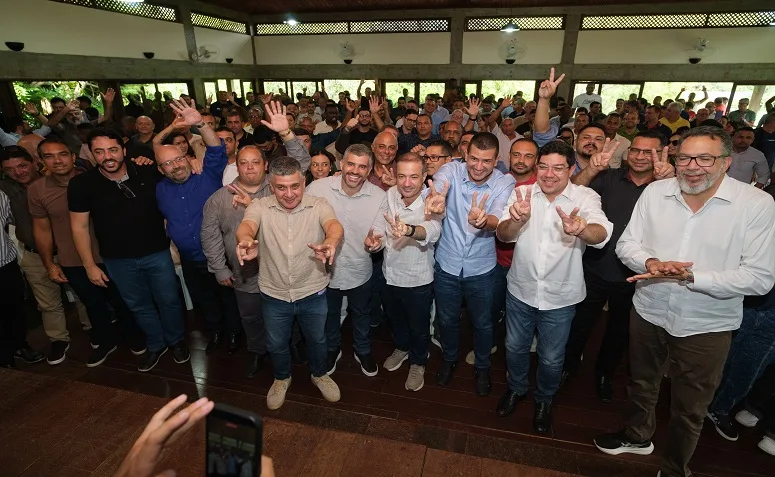 Lideranças de 49 municípios do estado do Rio se reúnem para prestação de  contas do mandato de Bruno Boaretto (PL) na Alerj