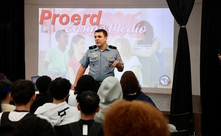 Referência nas escolas, policiais militares do Rio formam instrutores de outros estados