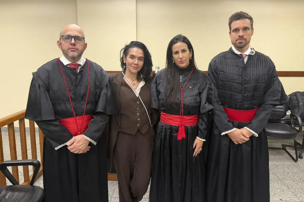 Ministério Público assegura condenação de mais de 70 anos para tabelião que matou esposa grávida e sogros em Nova Friburgo