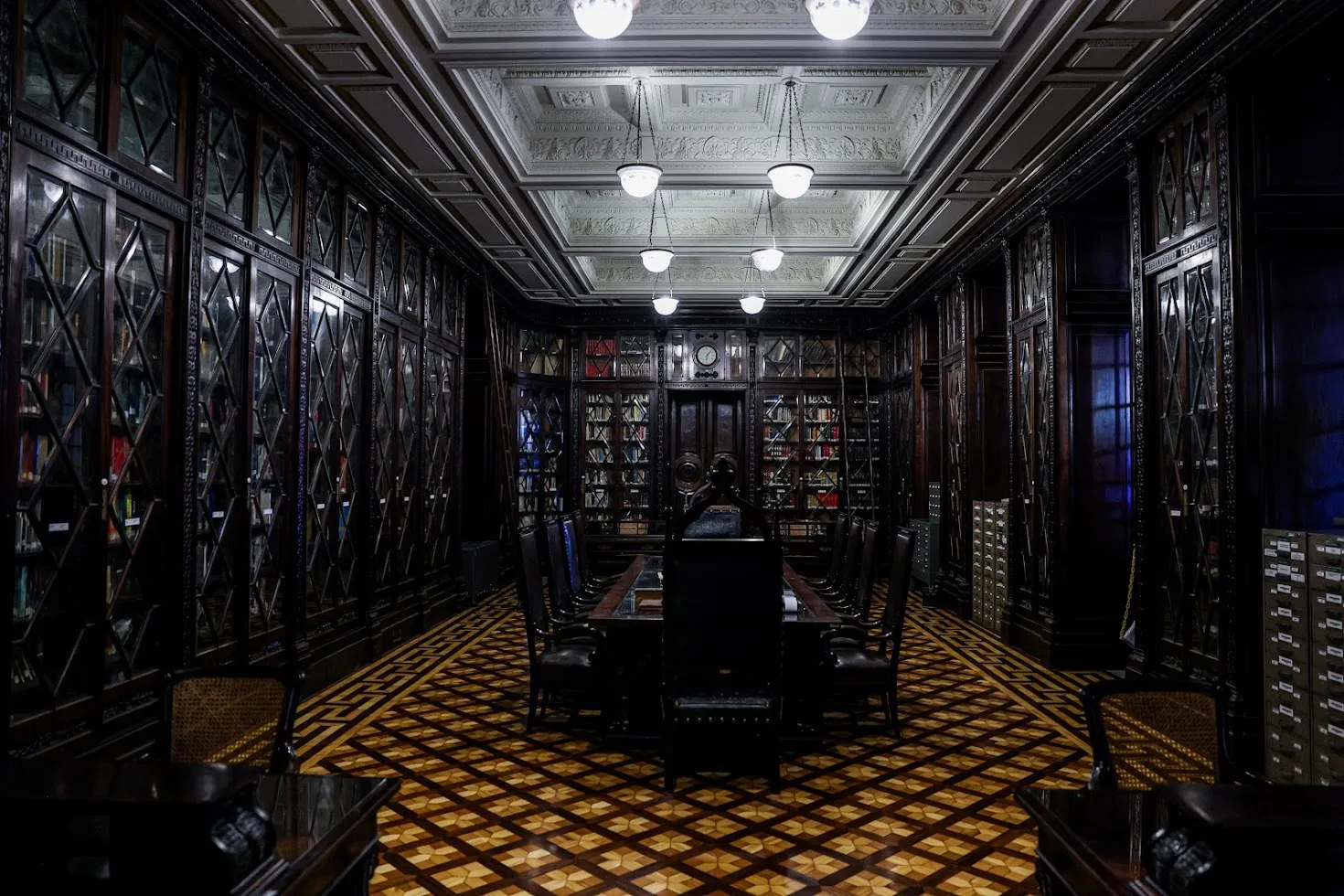 Acervo do palácio Tiradentes preserva memórias da política fluminense