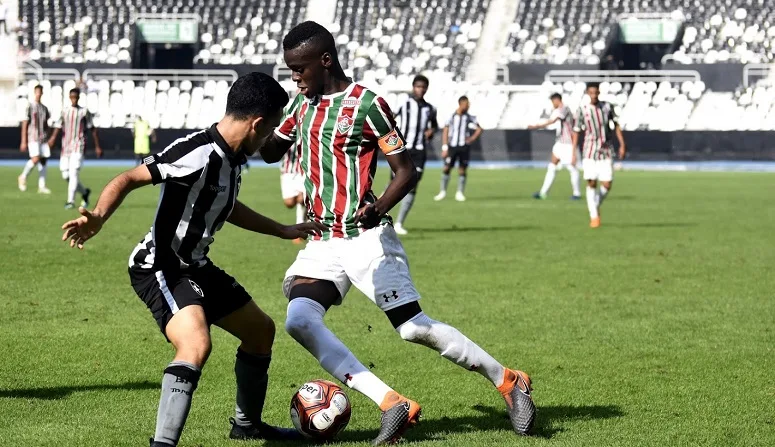 Partidas esportivas podem ser proibidas antes das 17h durante o verão no Rio