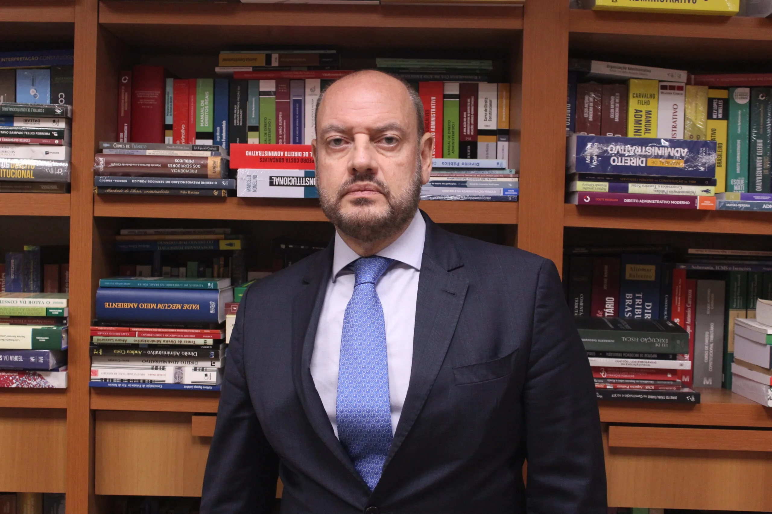 Governador em exercício determina fusão entre secretarias para integrar políticas voltadas ao interior e ao setor rural