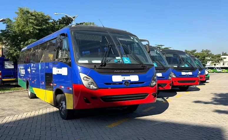Municípios do Rio recebem 50 unidades móveis de saúde para reforçar atendimento à população