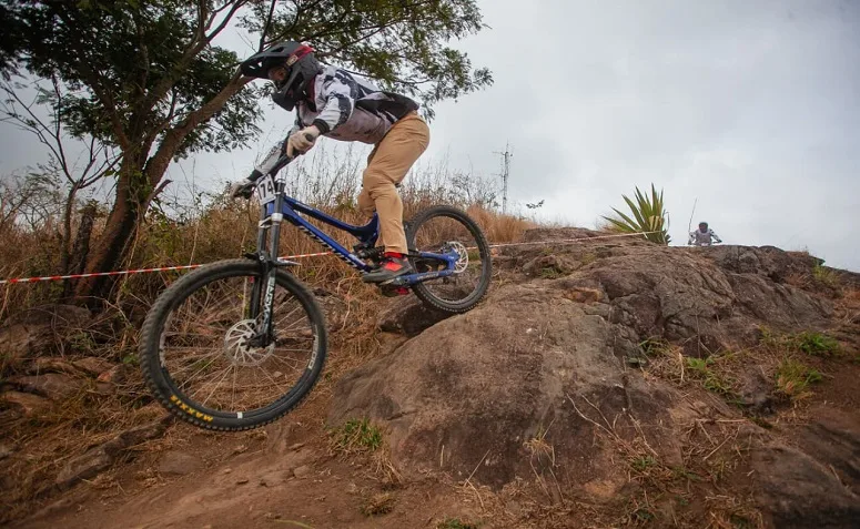 Elias Júnior conquista o quinto lugar no Campeonato Brasileiro de Downhil