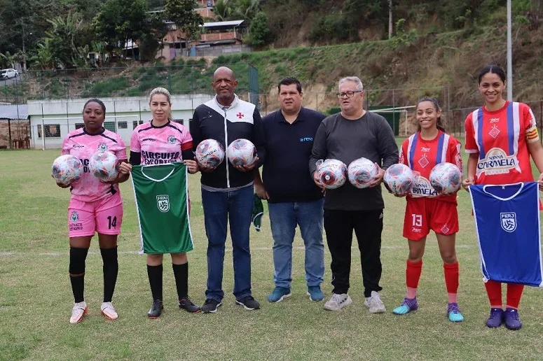 Liga de Bom Jardim larga na frente na final regional do Torneio Aberto de Ligas Feminino da FERJ