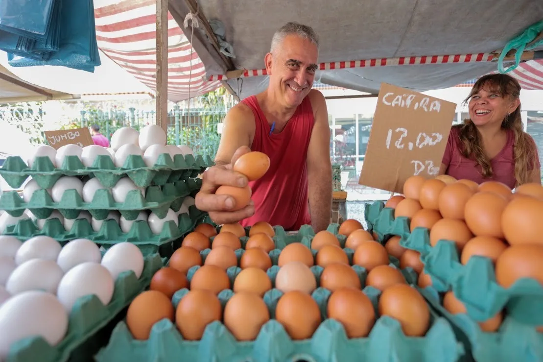 Frutas da estação e preços mais em conta: no dia do feirante, Alerj destaca leis de incentivo às feiras