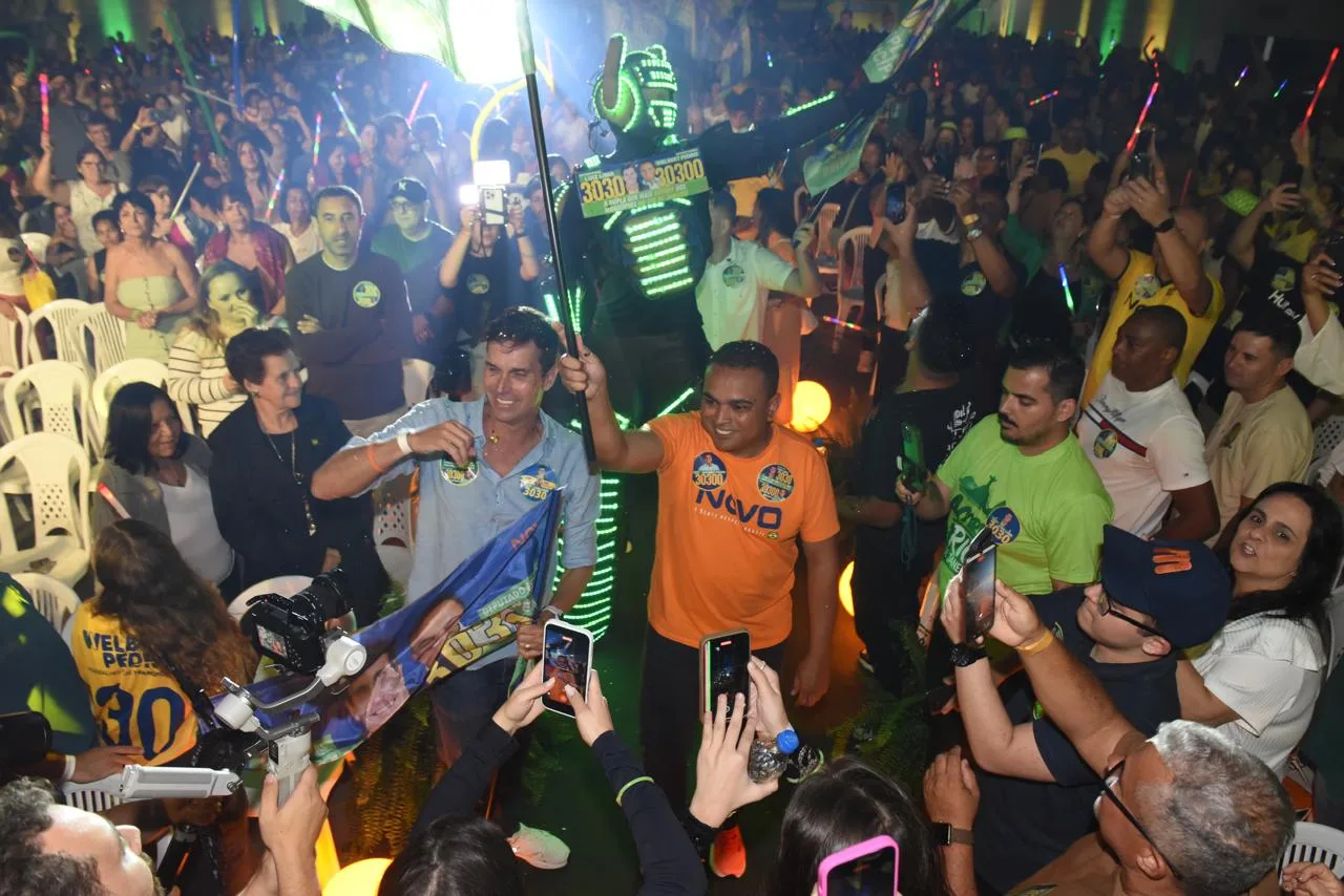 Luiz Lima e Welbert Pedro lançam candidaturas em Nova Friburgo em evento com mais de 5 mil pessoas