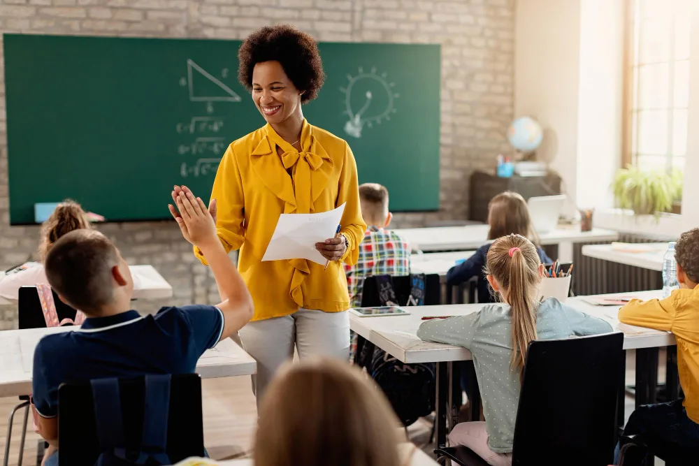 Premiação vai reconhecer práticas que transformam a aprendizagem no ambiente escolar fluminense